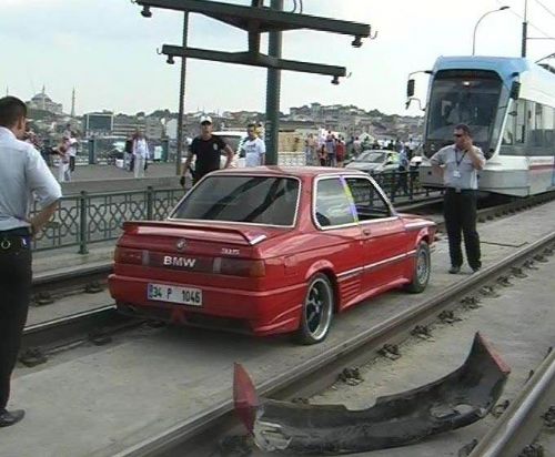 Karaköy'ü karıştıran BMW