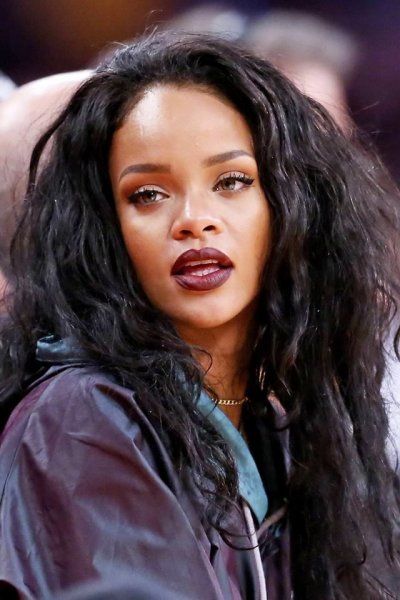 Şarkıcı Rihanna 31 yaşında