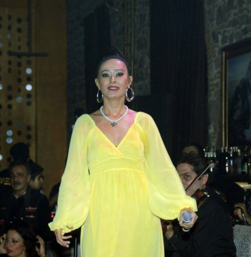 Kısa boylarına rağmen devleşen ünlüler 