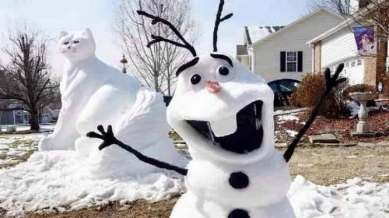 Kardan yapılan ilginç heykeller 