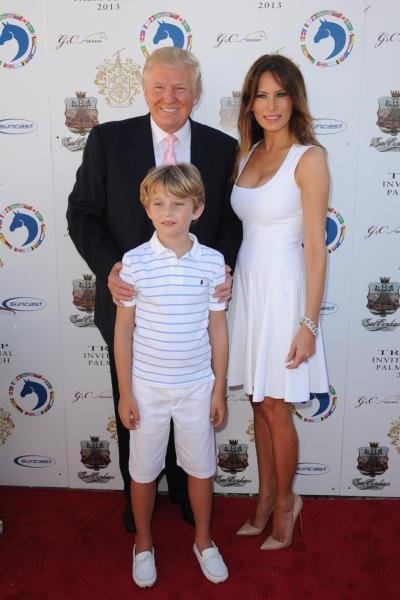 Arabistan'da başını açan First Lady  Vatikan'da kapattı