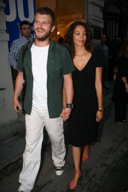 Azra Akın - Kıvanç Tatlıtuğ