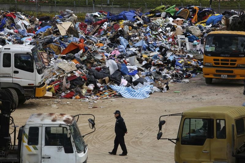 Hong Kong'da gösteri alanları boşaltıldı