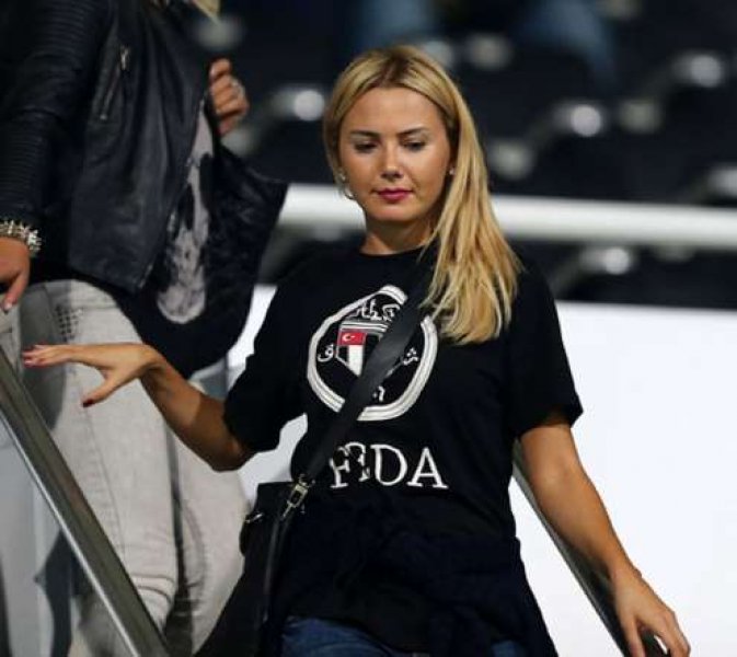 Bakın ünlüler hangi  takımı tutuyor 