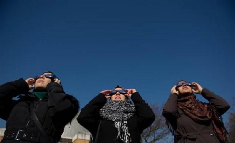 Dünyadan Güneş tutulması manzaraları