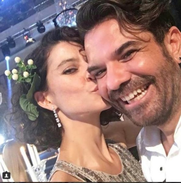 Bengü ve Selim Selimoğlu dünyaevine girdi 