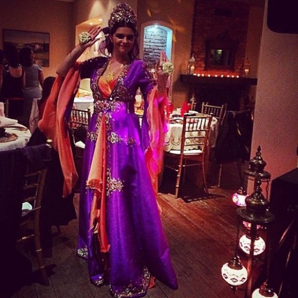 Pelin Karahan ikinci çocuk mesajı verdi 