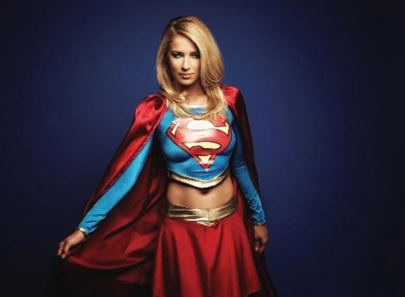 Reklamların vazgeçilmez yüzü Burcu Esmersoy 