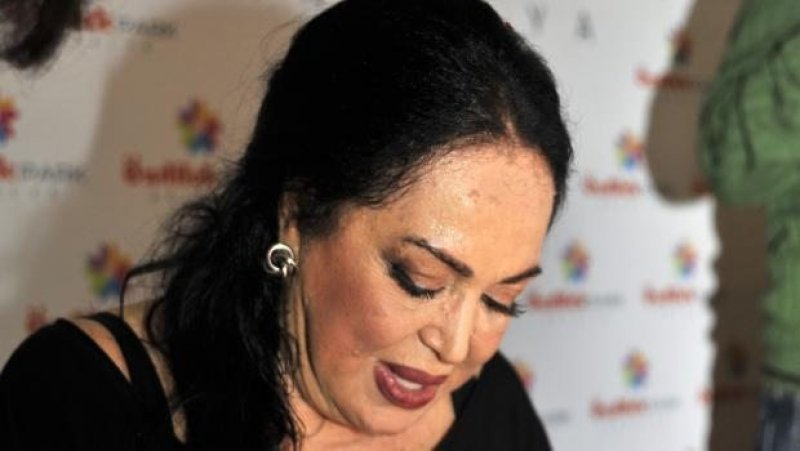 Türkan çaldı Sultan oynadı