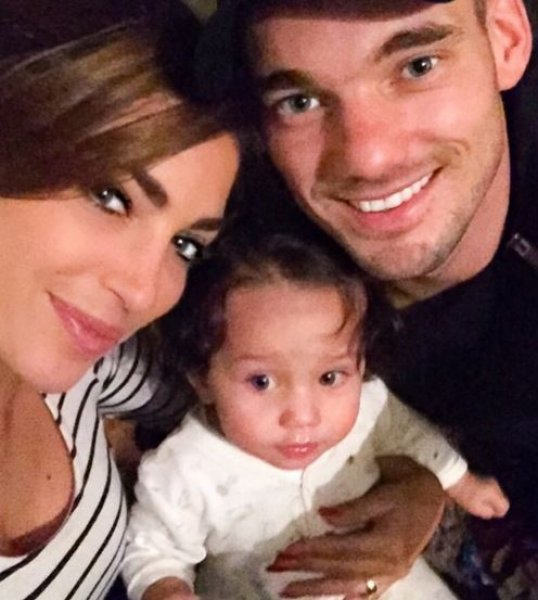 Sneijder oğlunun adını dövme yaptırdı