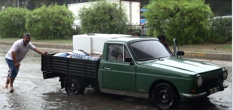 Adana'da sağanak yağış 