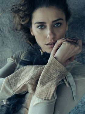 Sevilen dizilerin yıldızları arasında en beğenilen 25 kadın oyuncu