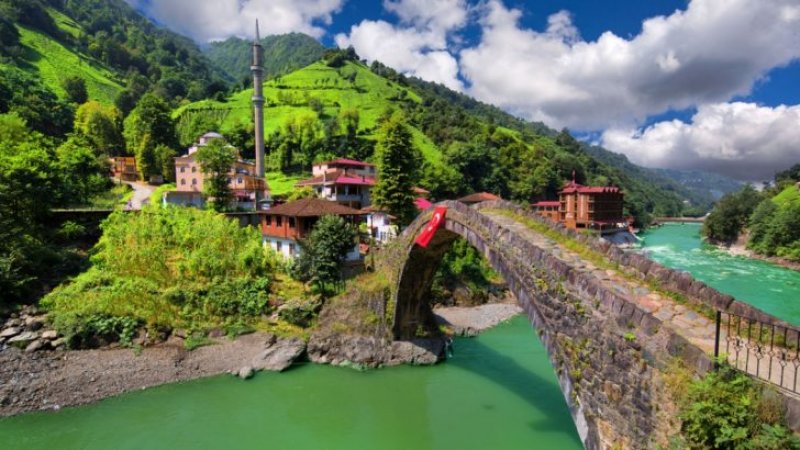 Tarihe tanıklık eden köprüler