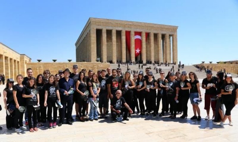 Anıtkabir'de rekor denemesinden görüntüler