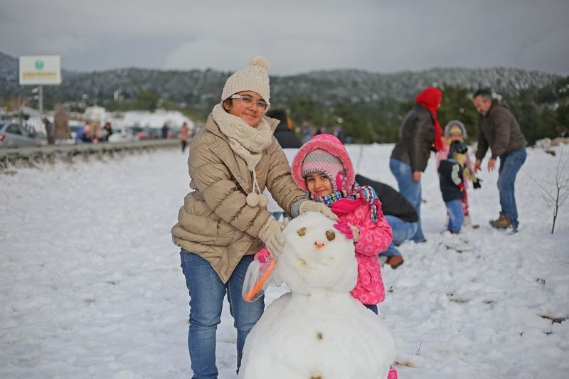 İzmirliler karın tadını çıkardı