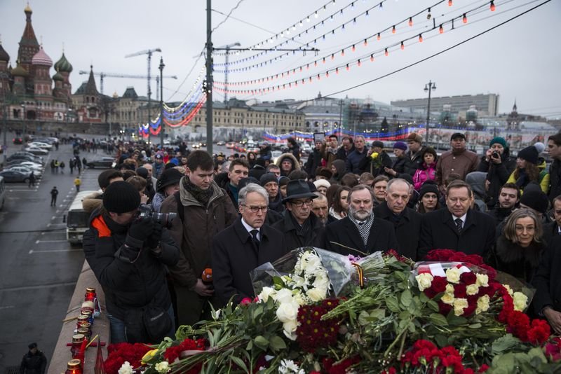 Muhalif lider Nemtsov'a veda 