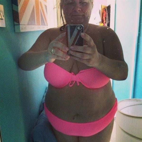 Kilolu kadınların "fatkini" çılgınlığı