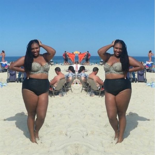 Kilolu kadınların "fatkini" çılgınlığı