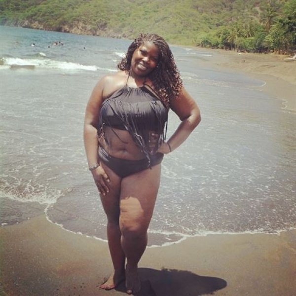 Kilolu kadınların "fatkini" çılgınlığı