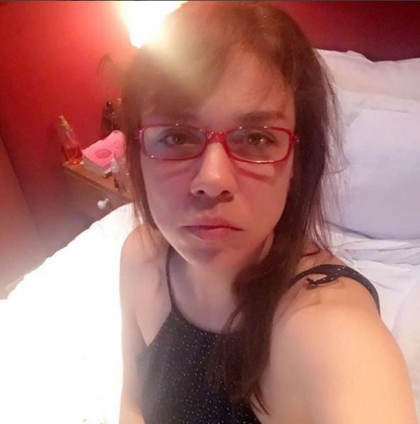 Oyuncu Yeşim Ceren Bozoğlu�nun son hali beğeni topladı