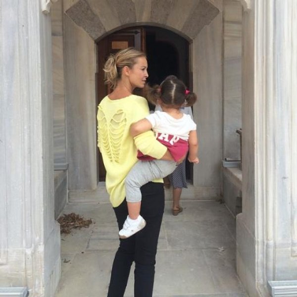 Ayşegül Yıldız'dan duygusal paylaşım