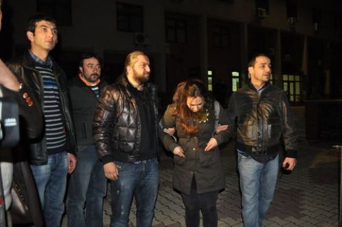 Egemen Bağış'a yumurtalı saldırı