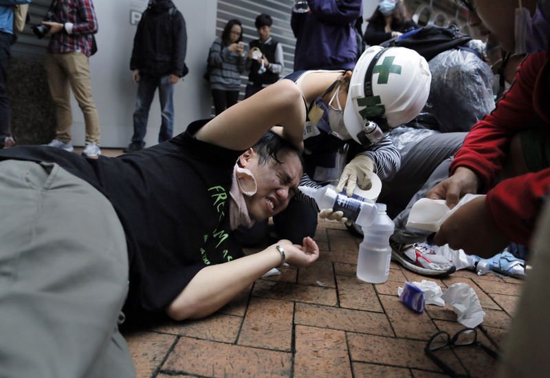 Hong Kong'da eylemlere müdahalenin şiddeti arttı