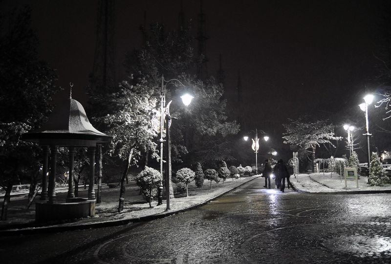 İstanbul'da kar yağışı etkili oldu