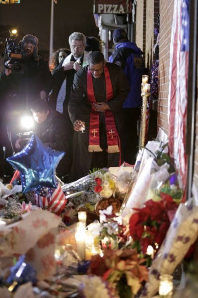 ABD'de öldürülen polis memurları için anma töreni