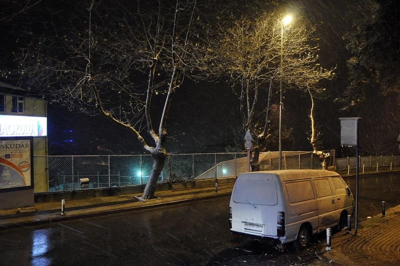 İstanbul'da kar yağışı etkili oldu