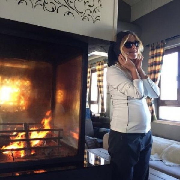 Ünlü sunucu Ece Erken boşanıyor