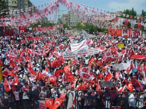 MHP'nin Diyarbakır mitingi