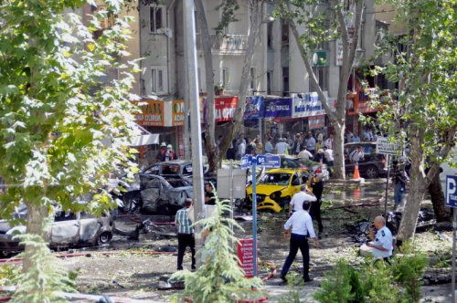 Ankara'daki patlamadan kareler 