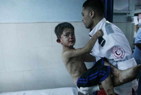 İsrail Gazze'de katliam yapıyor