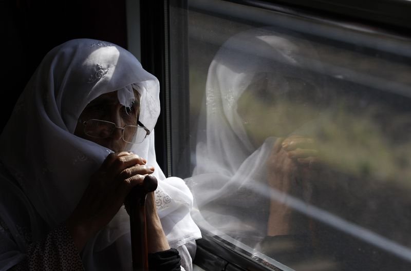 Macaristan'da mülteciler trenlere akın etti