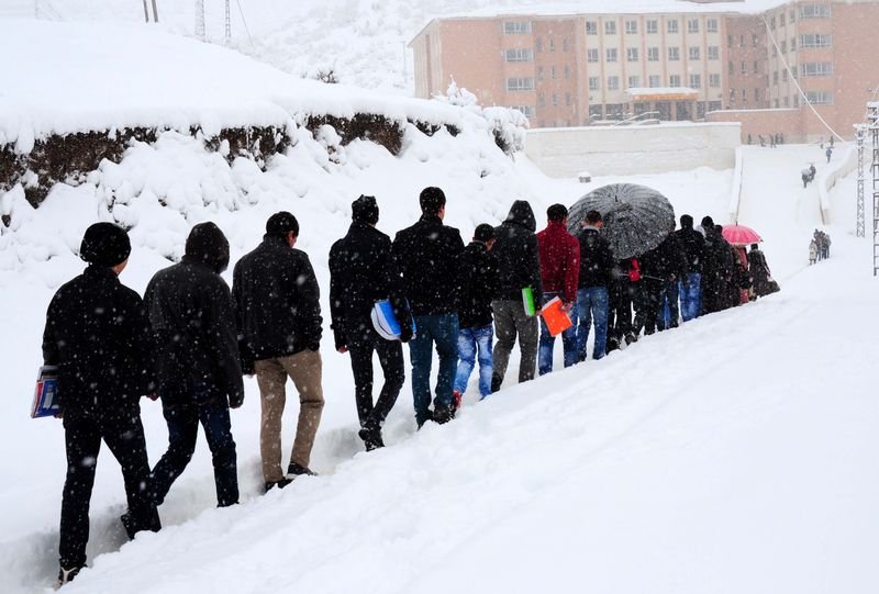 Doğu'da kar yağışı etkili oldu