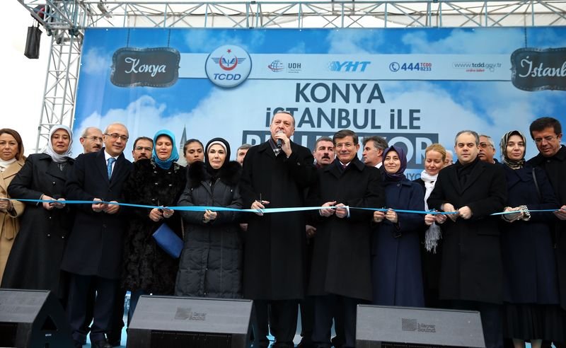 Davutoğlu ile Erdoğan İstanbul-Konya YHT açılışında
