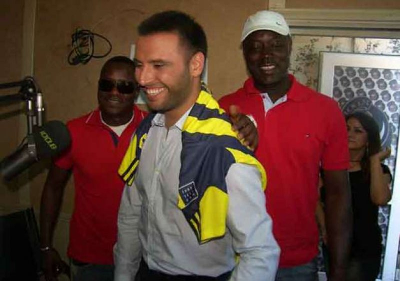 Bakın ünlüler hangi  takımı tutuyor 