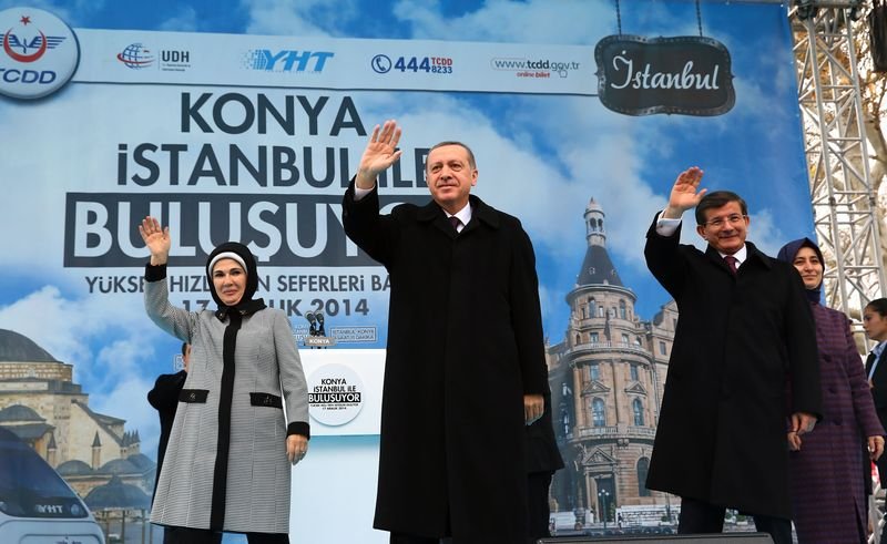 Davutoğlu ile Erdoğan İstanbul-Konya YHT açılışında