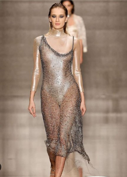 Çağla Şıkel meslektaşı Didem Soydan'ı gölgede bıraktı 