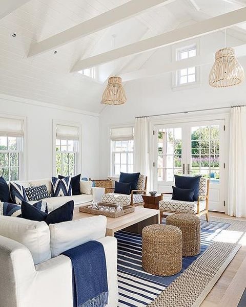 Dekorasyonda mavi ve beyaz uyumu 