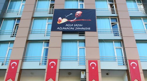 Neşet Ertaş son yolculuğuna uğurlandı