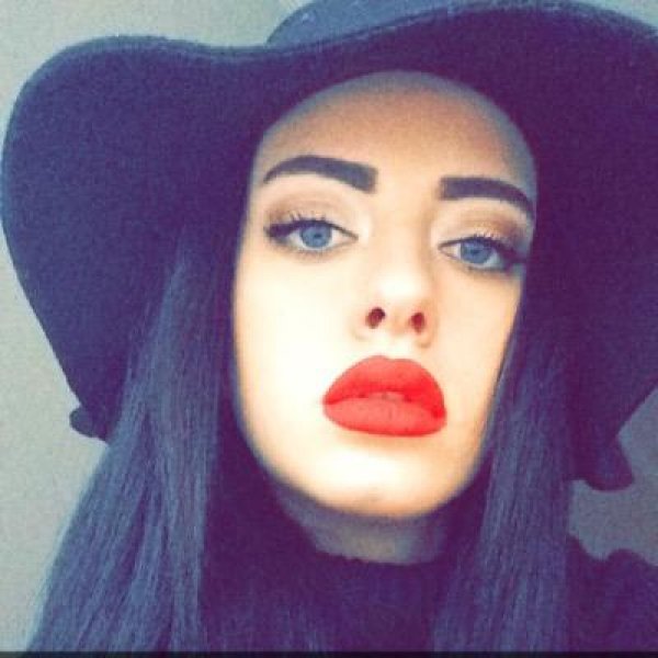 İdo'nun yeni tarzının sebebi sevgilisi çıktı