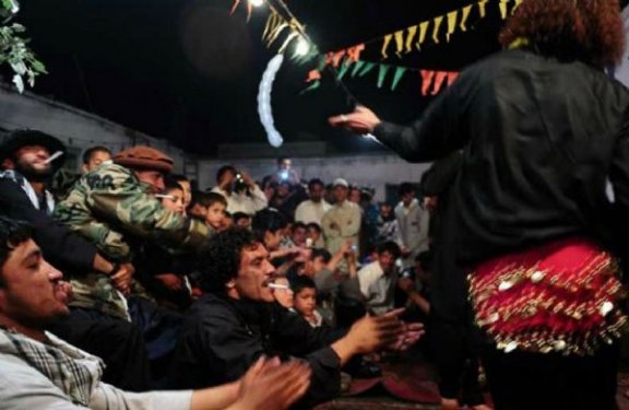 Afganistan'da erkek çocuklar fuhuşa zorlanıyor