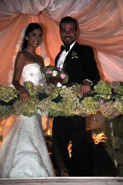 Ünlü oyuncu Engin Altan Düzyatan muradına erdi 