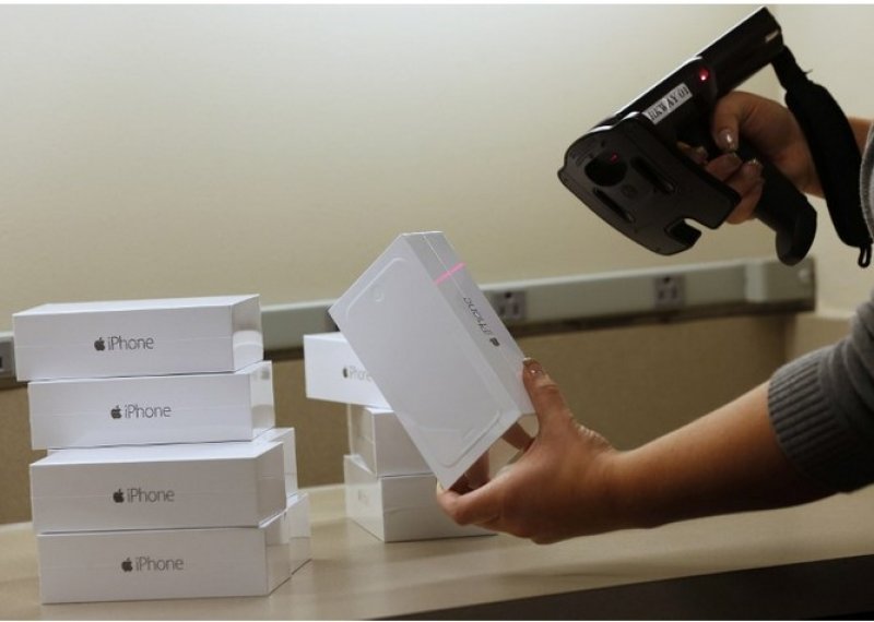 iPhone 6 çılgınlığı başladı