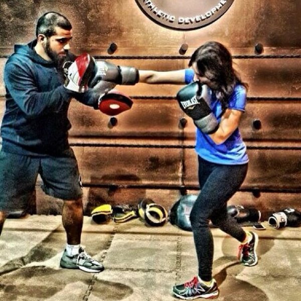 Spiker Nazlı Çelik Kick Boks'a başladı