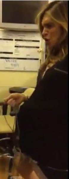 Ayda Field doğuma topuklu ayakkabıyla girdi