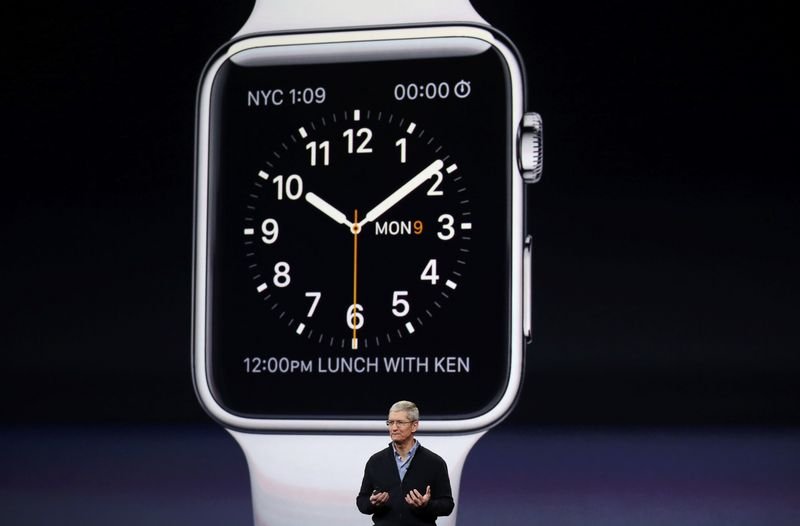Apple'ın akıllı saati Apple Watch tanıtıldı