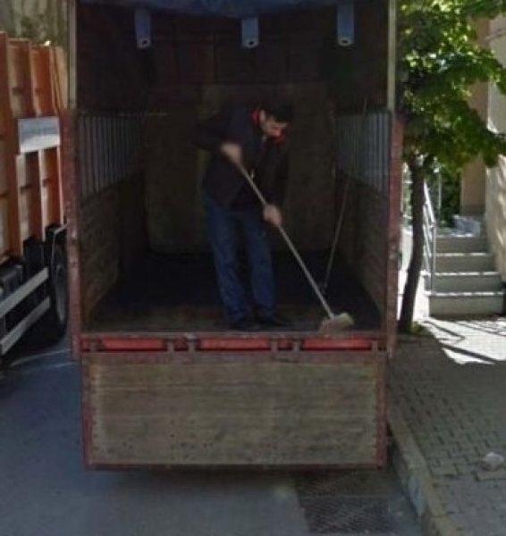 Google'ın kamerasına yakalanan Türkler 